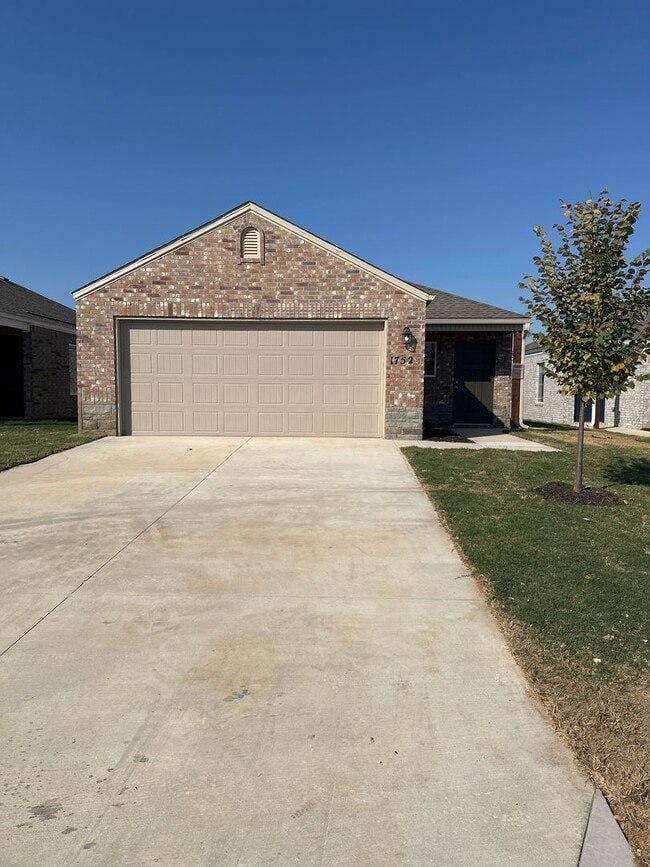 Photo - *Preleasing Now!- Three Bedroom | Two Bath Home in Barberry Court