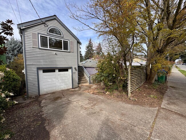 Photo - Beautiful Wedgwood Home with Flexible Living + 2nd Kitchen