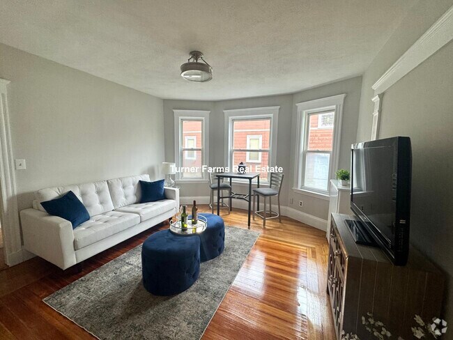 Building Photo - 84 Quincy St Unit 1 Rental