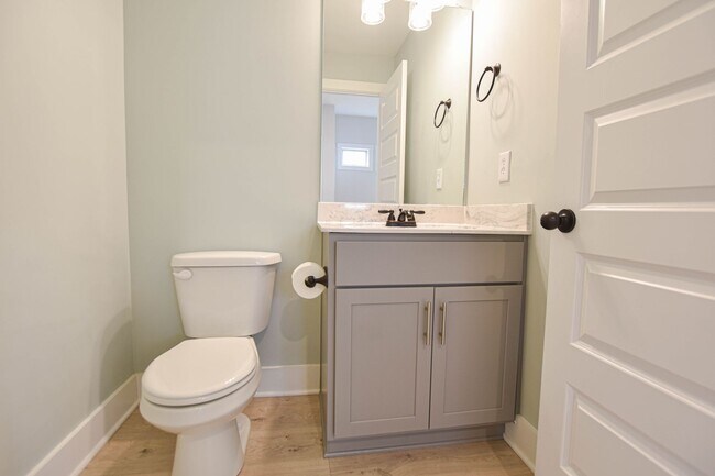Photo - Pet Friendly Four Bedroom in Reserve at Oakland!