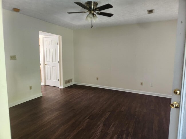105 Woods Trail Unidad 2