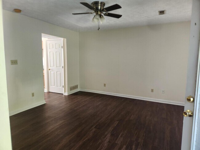 Photo - 105 Woods Trail Unit 2