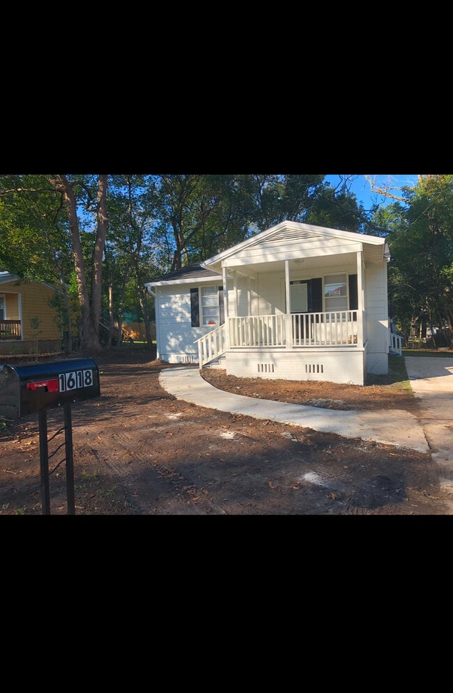 Photo - 1618 Elberta Dr