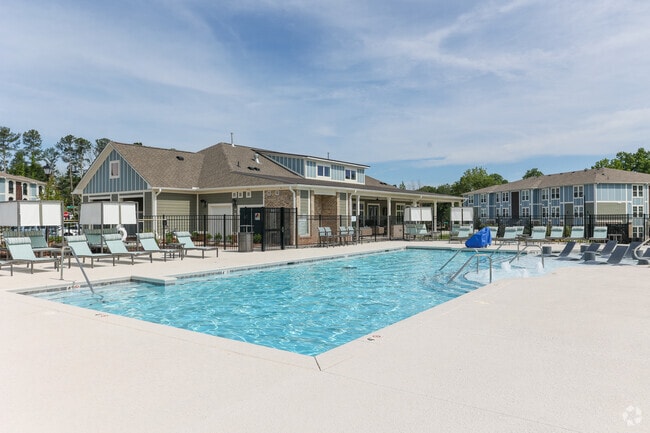 Building Photo - Elevate The Grove Rental