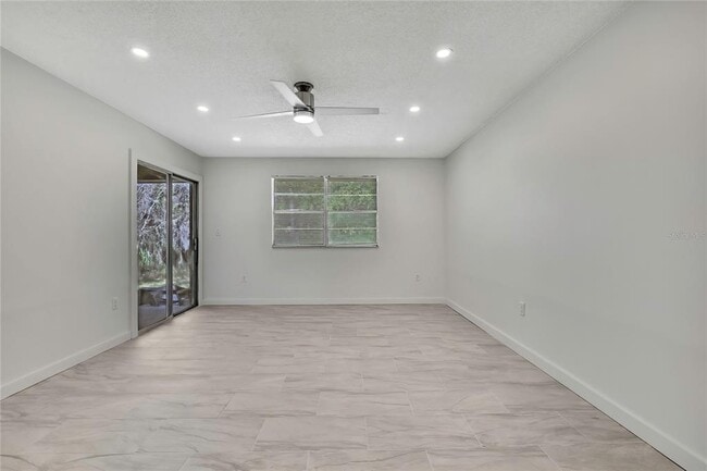 Photo - 10986 W Tidewater Cir Unidad 10986