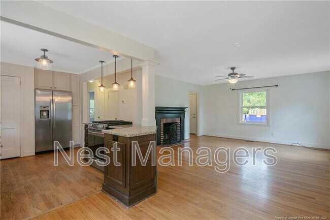 Photo - 415 Vista Dr