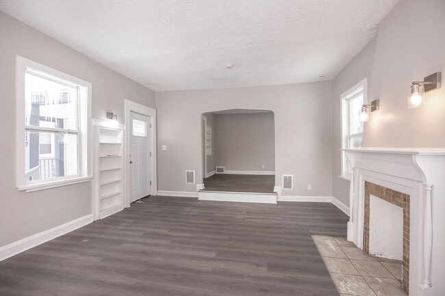 Photo - NEWLY RENOVATED! - 3 BED, 1.5 BATH BEAUTIFUL SINGLE- FAMILY HOME.