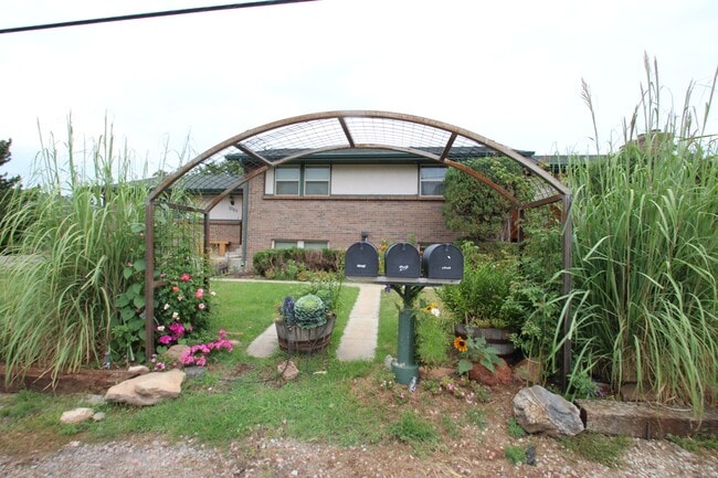 Building Photo - 12185 W 8th Ave