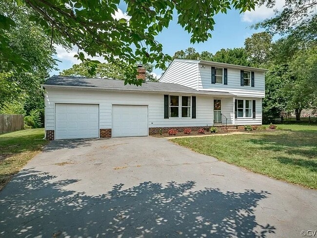 Building Photo - Queens Lace