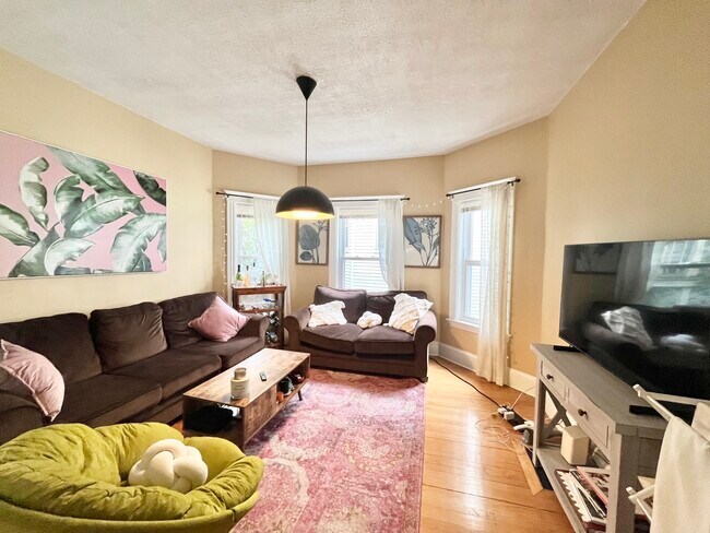Photo - 191 Lowell St Unidad 2