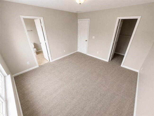 Photo - 6764 Blackstone Pl