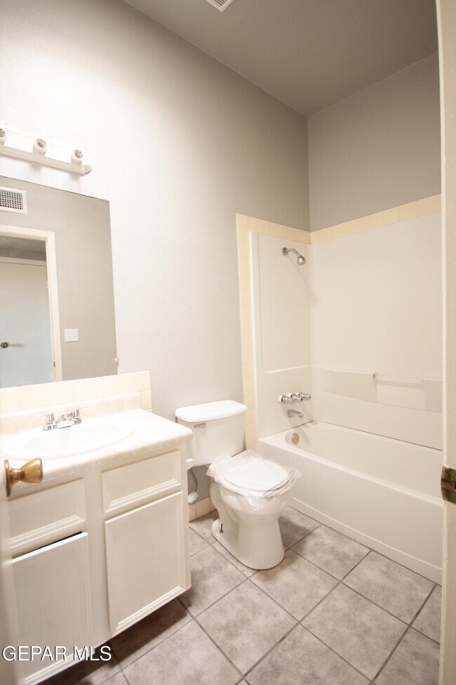 Photo - 8153 St Andrew Ln