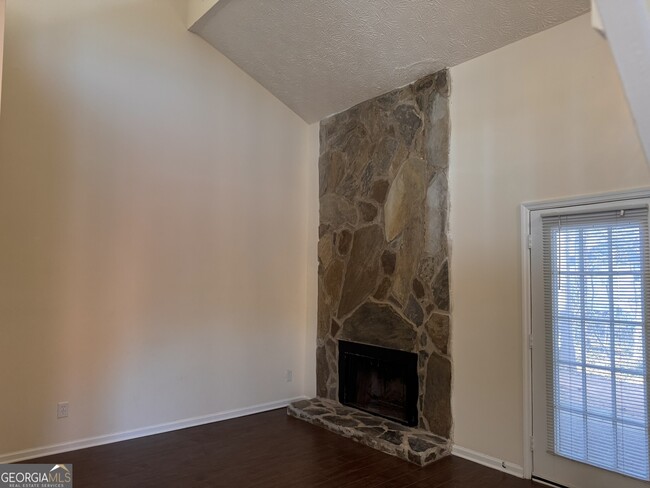 Photo - 1717 Wynndowne Trail