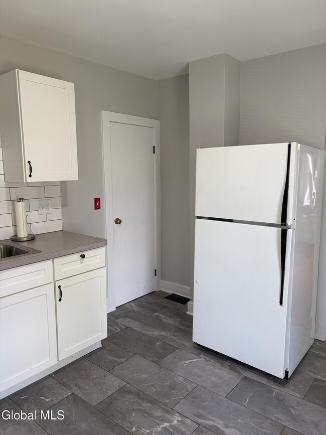 Photo - 15 Staple St Unit A