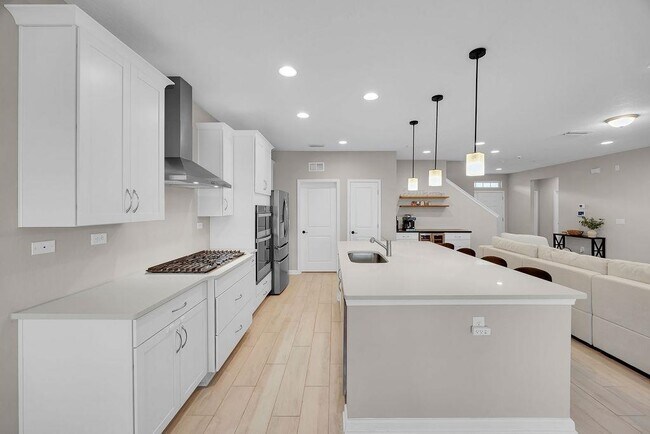 Photo - 161 Goldcrest Wy