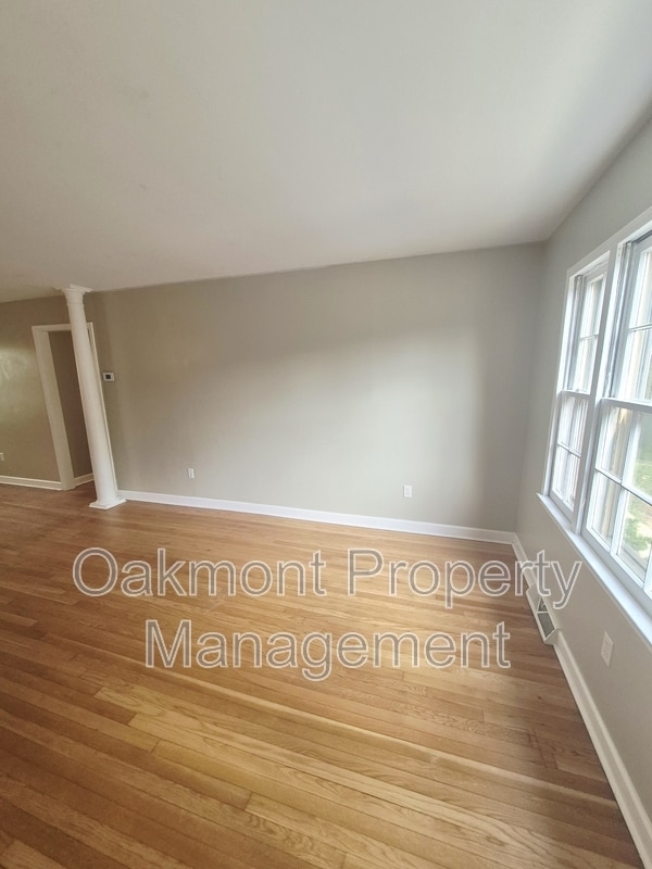 Photo - 2404 Barracks Ct