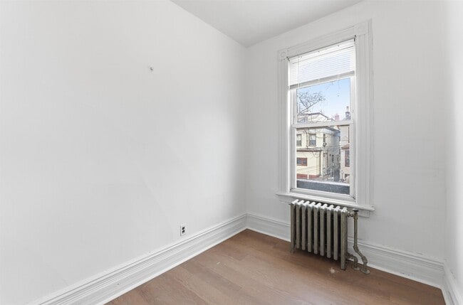 Building Photo - 44 Booraem Ave Unit 2