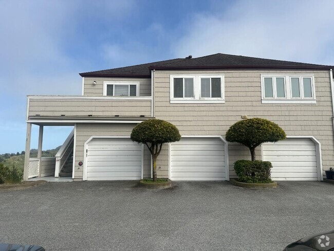 Building Photo - 671 Pointe Pacific Dr Rental