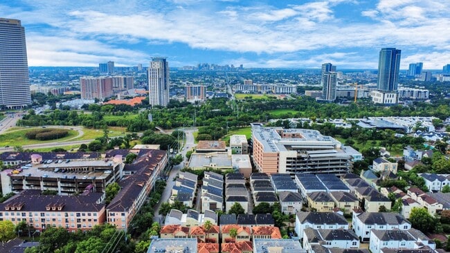 Building Photo - 4116 Dickson St