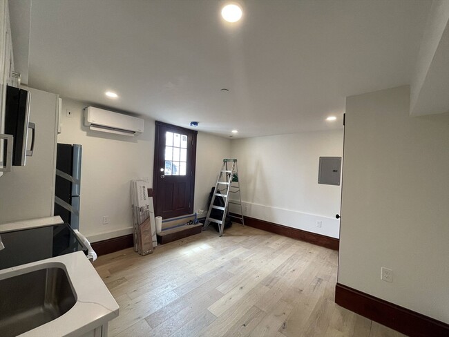 Photo - 41 Summer St Unit 1