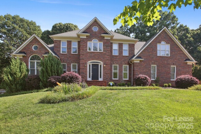 Building Photo - 8011 Greencastle Dr Rental