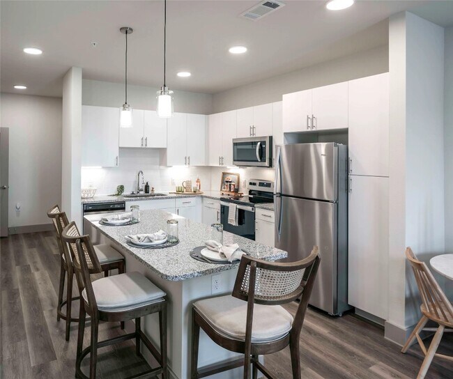 Photo - 13958 Cottingham Rd Unit 5300