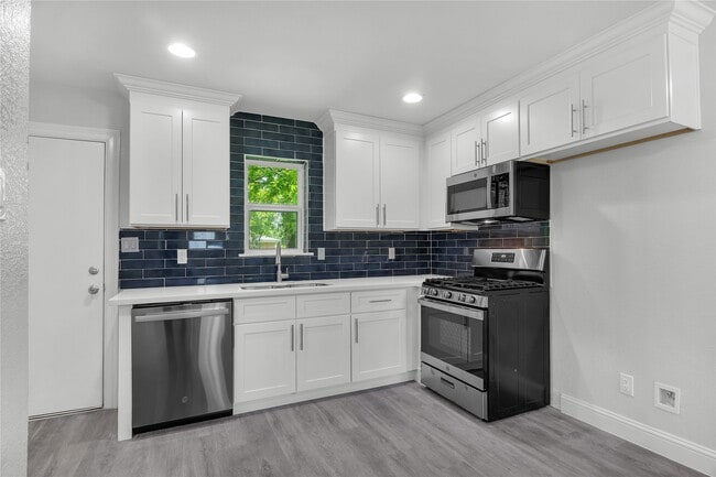 Photo - 110 Prune St