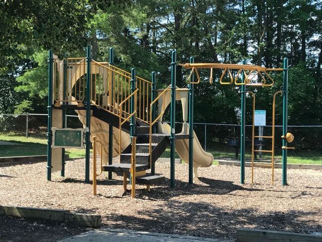 Photo - Great Mills Court