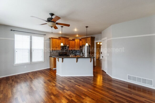 Photo - 6106 E 14th Ln