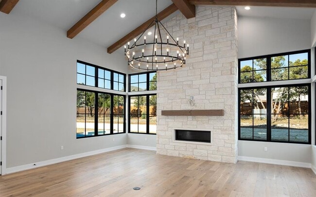 Photo - 15700 Grumbles Ln