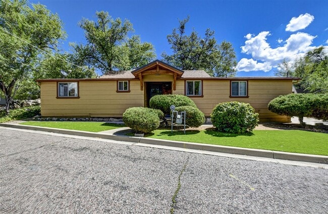Building Photo - Adorable 2 Bed, 1 Bath Home in Prescott!