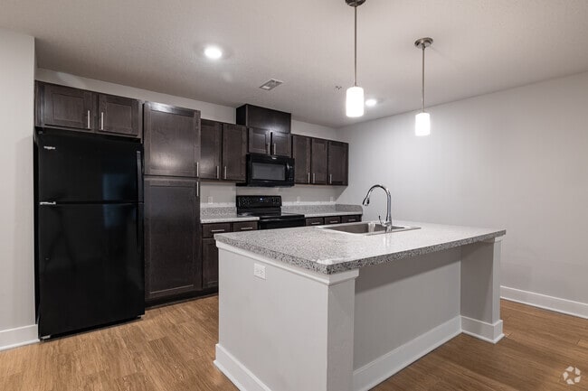 1BR, 1BA - 813SF - Kitchen - Residences at West Haven