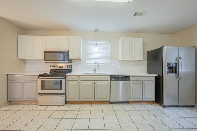 Townhomes in Commerce, Ga!