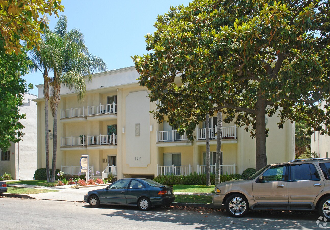 120 S Swall Dr - 120 S Swall Dr Apartments