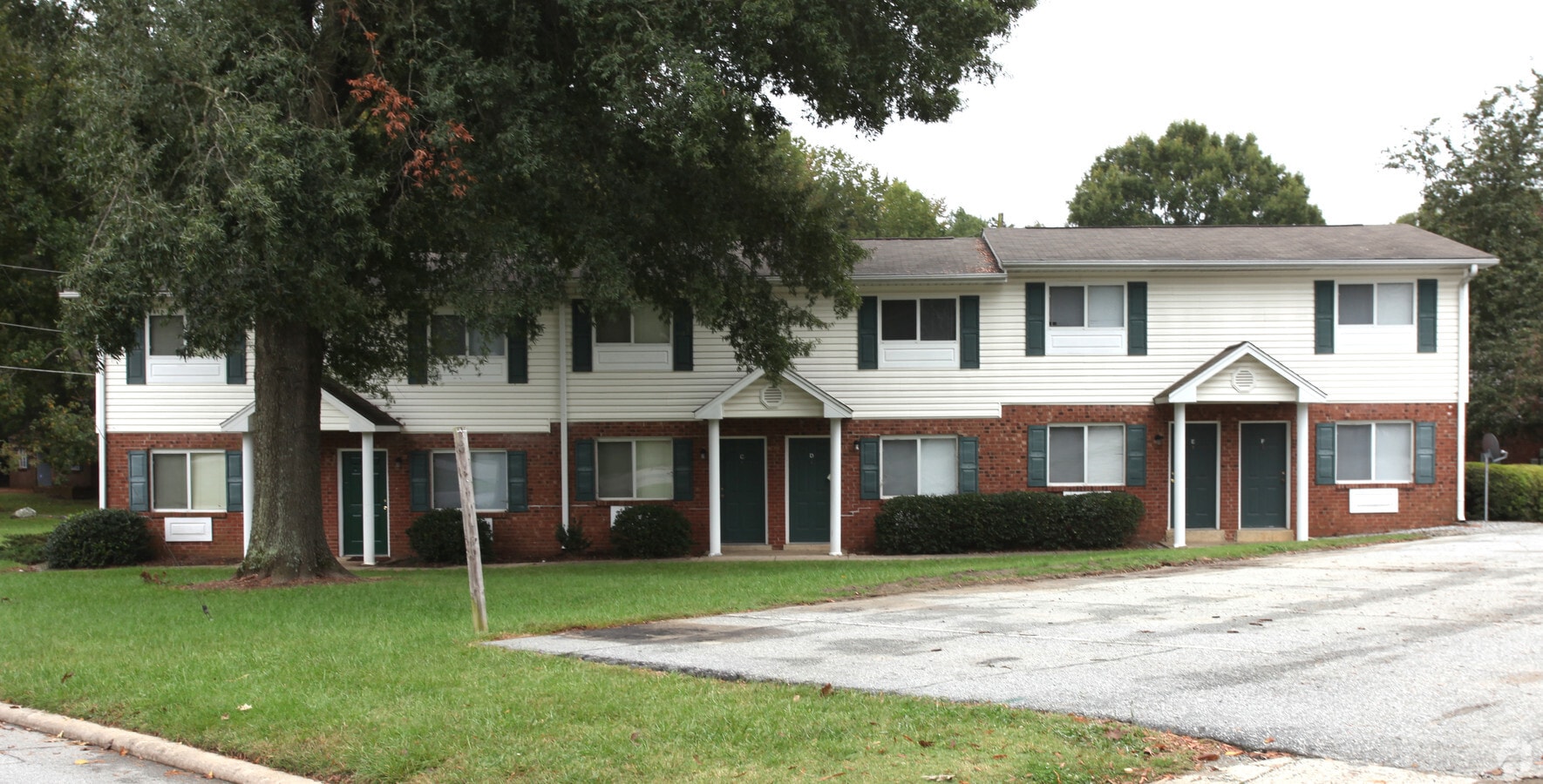 Photo - Parkview Apartments