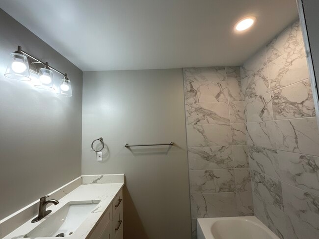 Photo - 5425 Herndon Blvd