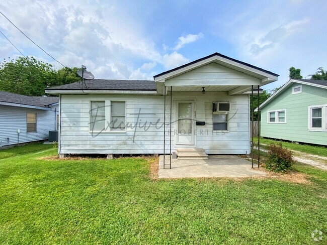 Building Photo - Affordable 2BR Home with 1.5 Baths – $795/...