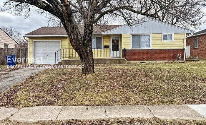 Photo - 3515 Eakin Rd