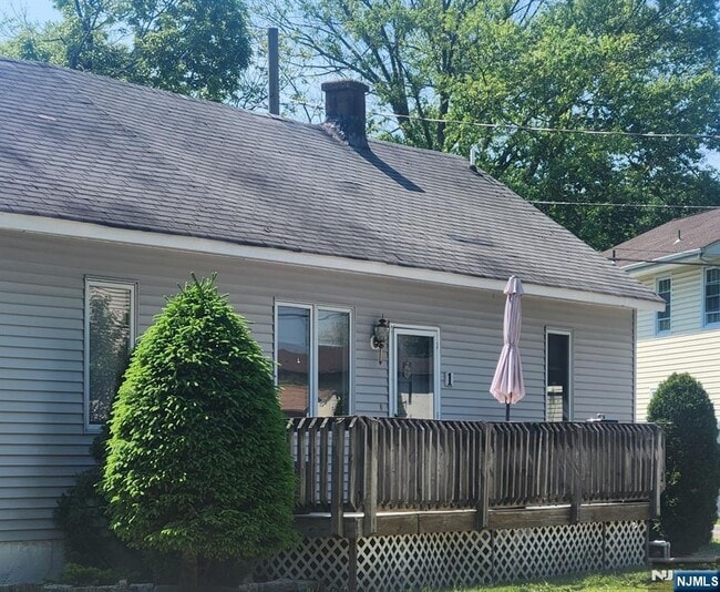 Photo - 1 Cedar Ln