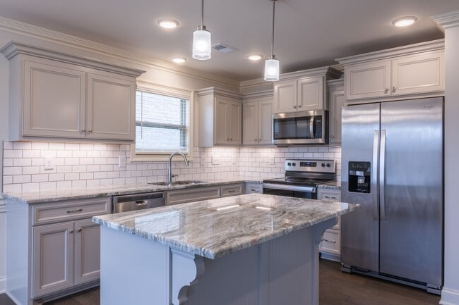 Photo - 254 Hutch Ct