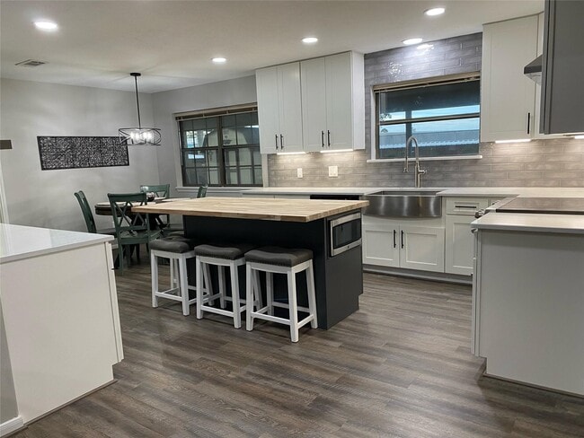 Photo - 31211 Stella Ln