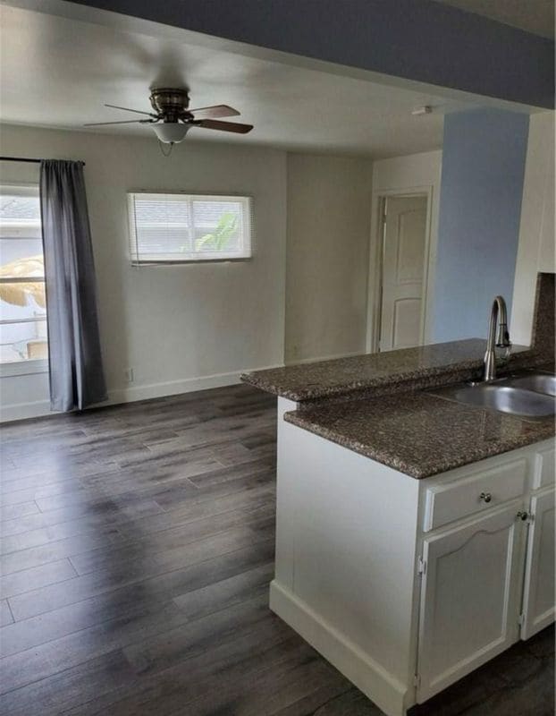 122 10th St Unit A-C
