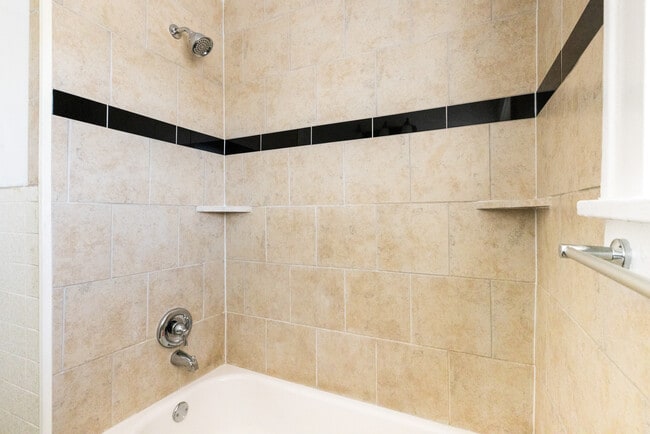 Photo - 2600-2614 Amie Ct