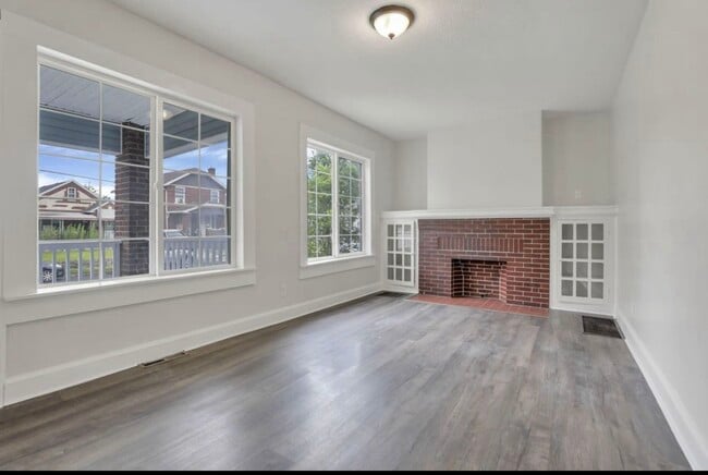 Living Room - 1364 S Champion Ave Unit 1364 S Champion