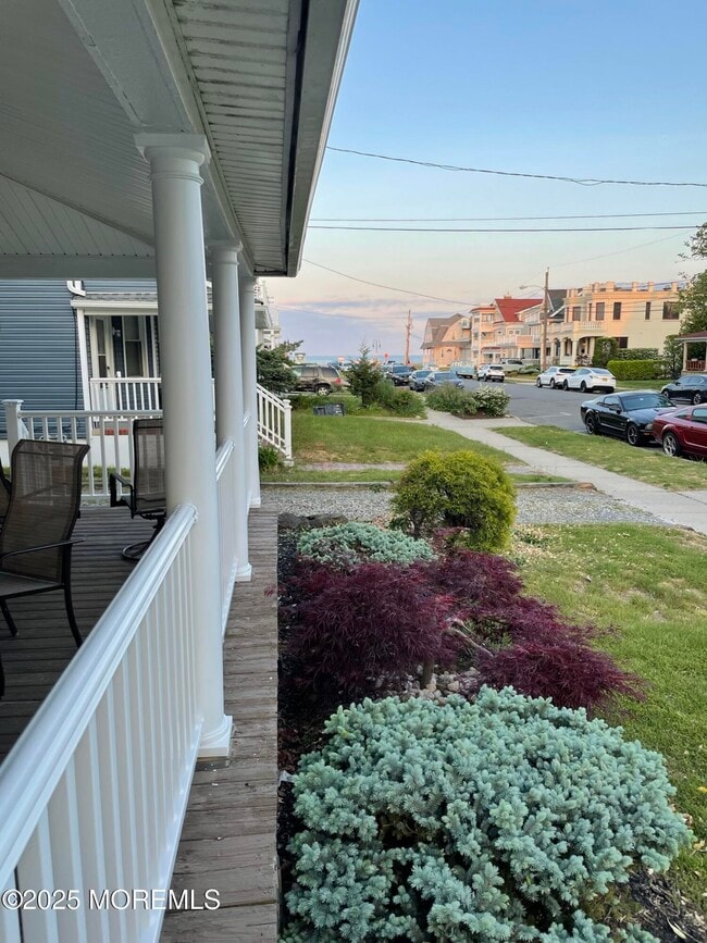 Photo - 116 11th Ave