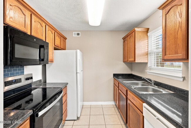 Building Photo - 1301 Beck Ave Unit 67