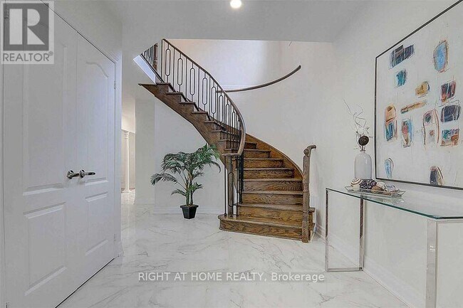 Photo - 57 Bayswater Ave