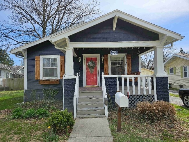 Photo - 536 E Loren St House