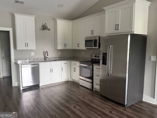 Photo - 2587 Memorial Rd