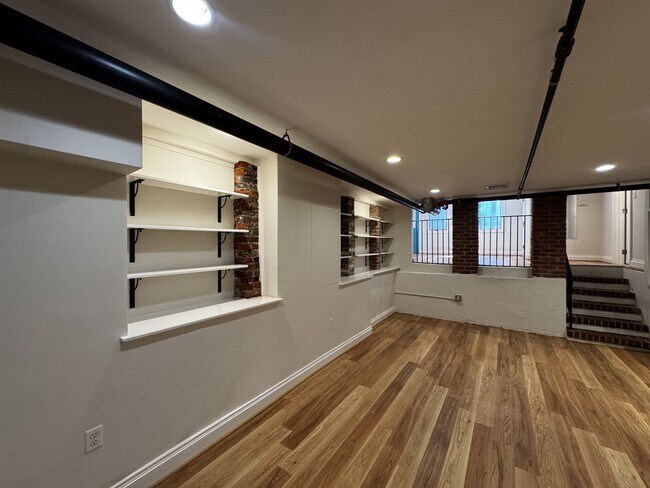 1110 Massachusetts Ave Unit 1